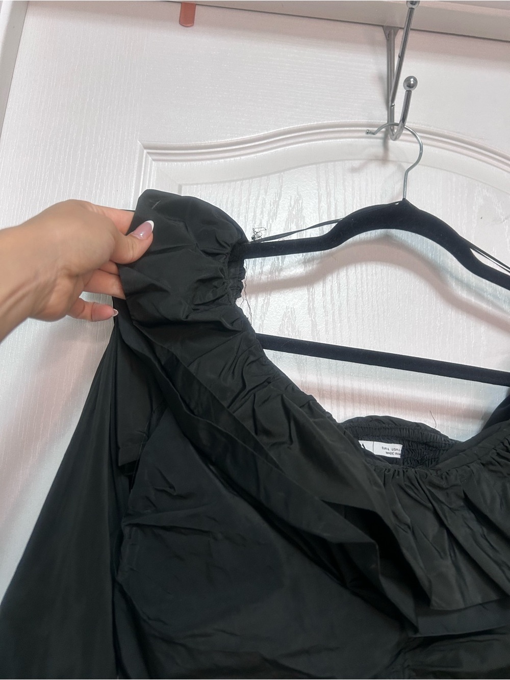 Zara Black Ruffled Off-Shoulder Ruched Crop Top - Picture 4 of 8